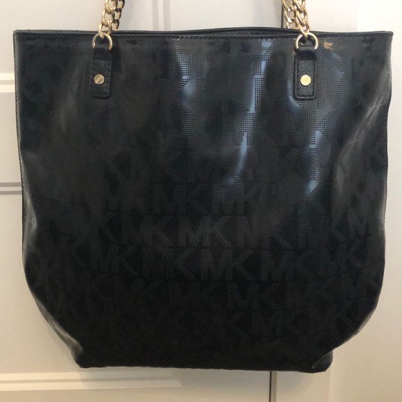 Micheal Kors tote - Picture 2 of 6